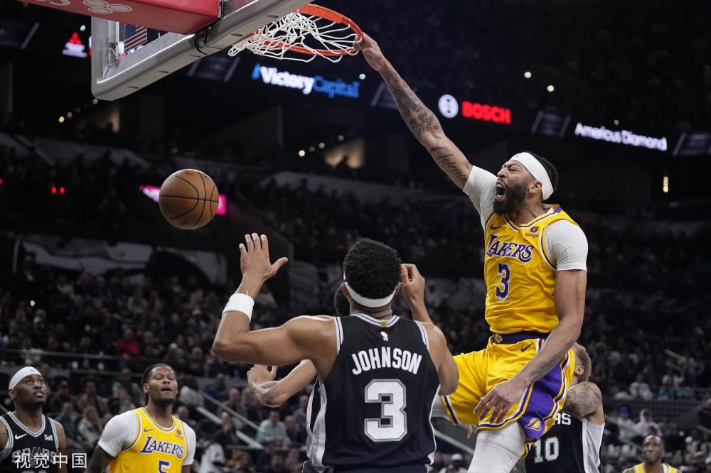 承担更多的 承担更多的